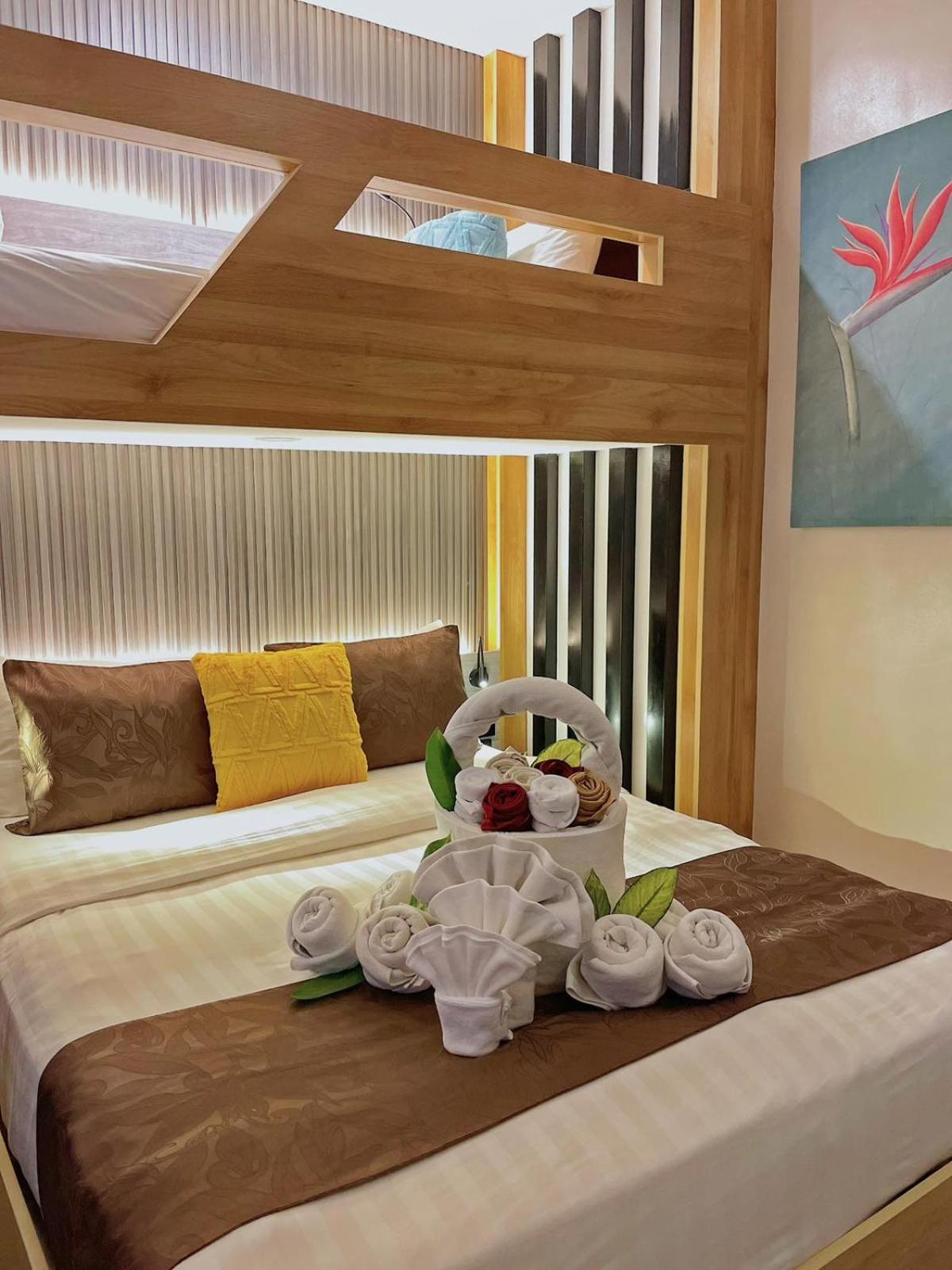 Hotel Aloha Boracay 3*